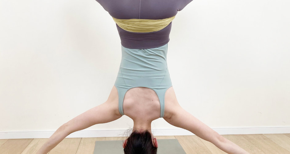 エアリアルヨガで骨盤調整